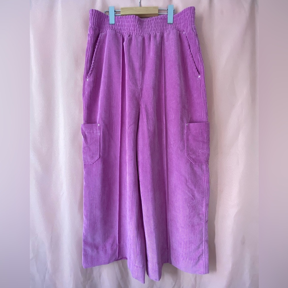 NWOT URBAN OUTFITTERS WIDE LEG PINK CORDUROY PANTS